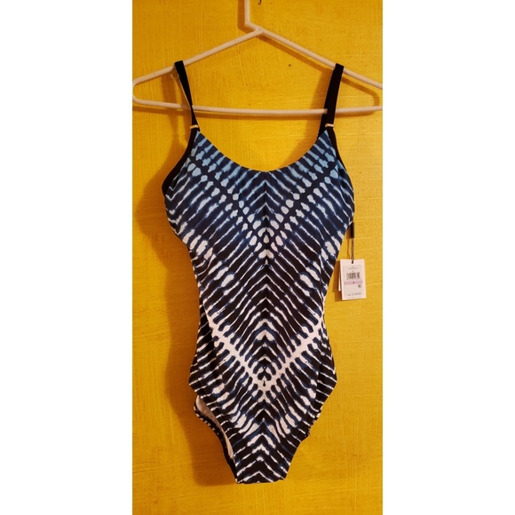 Calvin Klein Printed One-Piece swim suit 🆕 - Picture 4 of 8